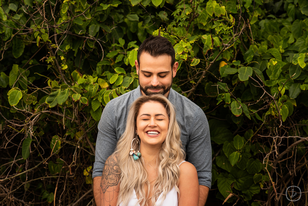 ensaiodecasalnapraia,prewedding,ensaioemflorianopolis,ensaionapraiadajoaquina,barradalagoa,fotosnapraia,fotosespontaneasdecasais,melhoresfotosdecasamento,ensaioslindos,fotosemfloripa