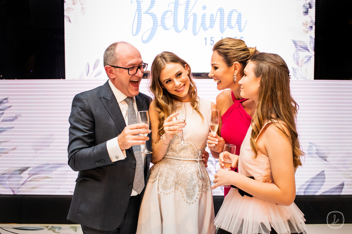 fifteen,15anos,fotosde15,carlosbacchi,hotel&spadovinho,marcoluigieventos,lucaslermen,melhoreseventosnaserragaucha,valedosvinhedos,fotosespontaneas,melhoresfotografos,ibizadance,GusZanotto,festade15anos,vestidode15,altacostura,