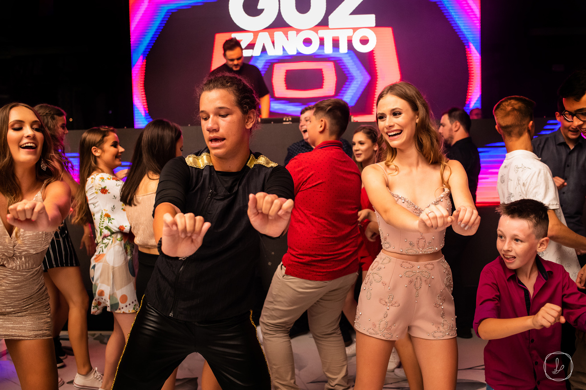 fifteen,15anos,fotosde15,carlosbacchi,hotel&spadovinho,marcoluigieventos,lucaslermen,melhoreseventosnaserragaucha,valedosvinhedos,fotosespontaneas,melhoresfotografos,ibizadance,GusZanotto,festade15anos,vestidode15,altacostura,