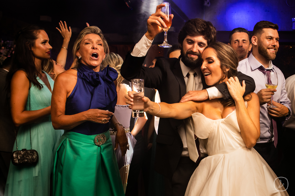 casamentoemgramado,casamentonaserragaucha,cazawilfrido,claudiabieira,lucaslermenfotografia,ltmfilmes,eduardagalvaniatelier,casamentosnors,casamentoemgramado,gramadoecanela,casamentoaoarlivre,fotosespontaneasdecasamento,casamentosdiferentes