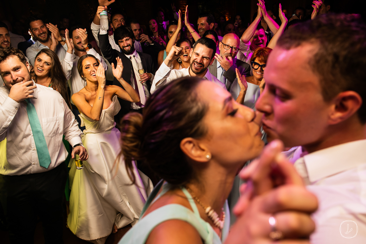 casamentoemgramado,casamentonaserragaucha,cazawilfrido,claudiabieira,lucaslermenfotografia,ltmfilmes,eduardagalvaniatelier,casamentosnors,casamentoemgramado,gramadoecanela,casamentoaoarlivre,fotosespontaneasdecasamento,casamentosdiferentes