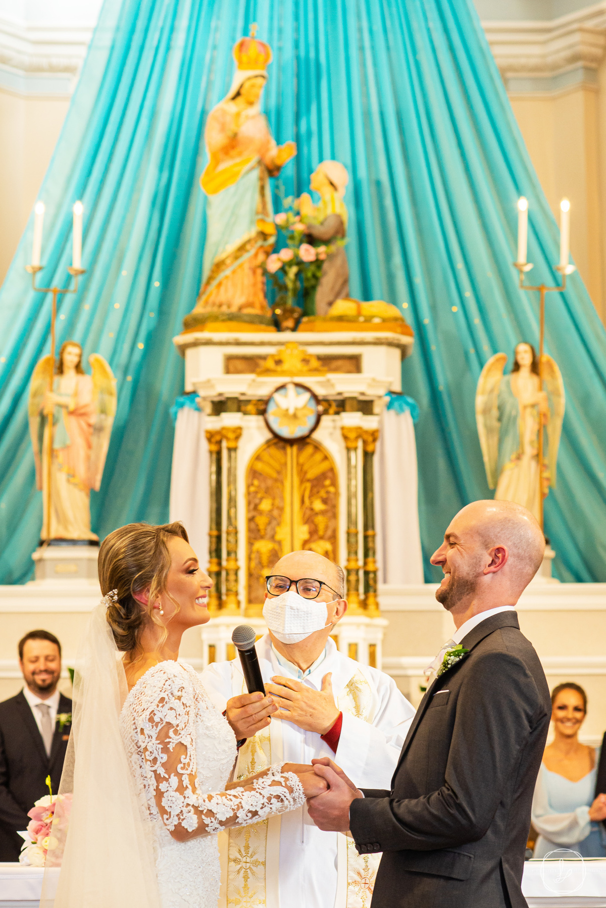 casamentoclassico,voltadoseventos,casamentospóspandemia,casamentonocastelo,vanessacarra,casamentonaigreja,casamentonaserragaucha,maisonblanc,armfur,lacave,anarech,serragaucha,casamentoemcaxias,fotografodecasamentocaxiasdosul