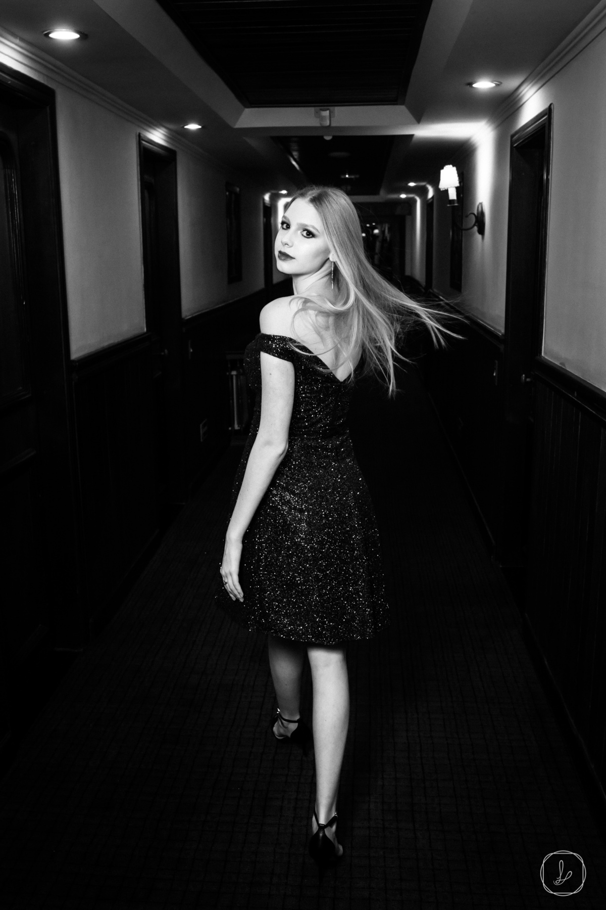 ensaiode15,ensaioemgramado,serragaucha,gramadoecanela,fotografosde15anos,fotosde15,hotelcasadamontanha,melhoreslocacoesprafotos,fotosdemoda,fotosde15anos,sessãode15anos,estudiojh,fotosestilosas,festade15