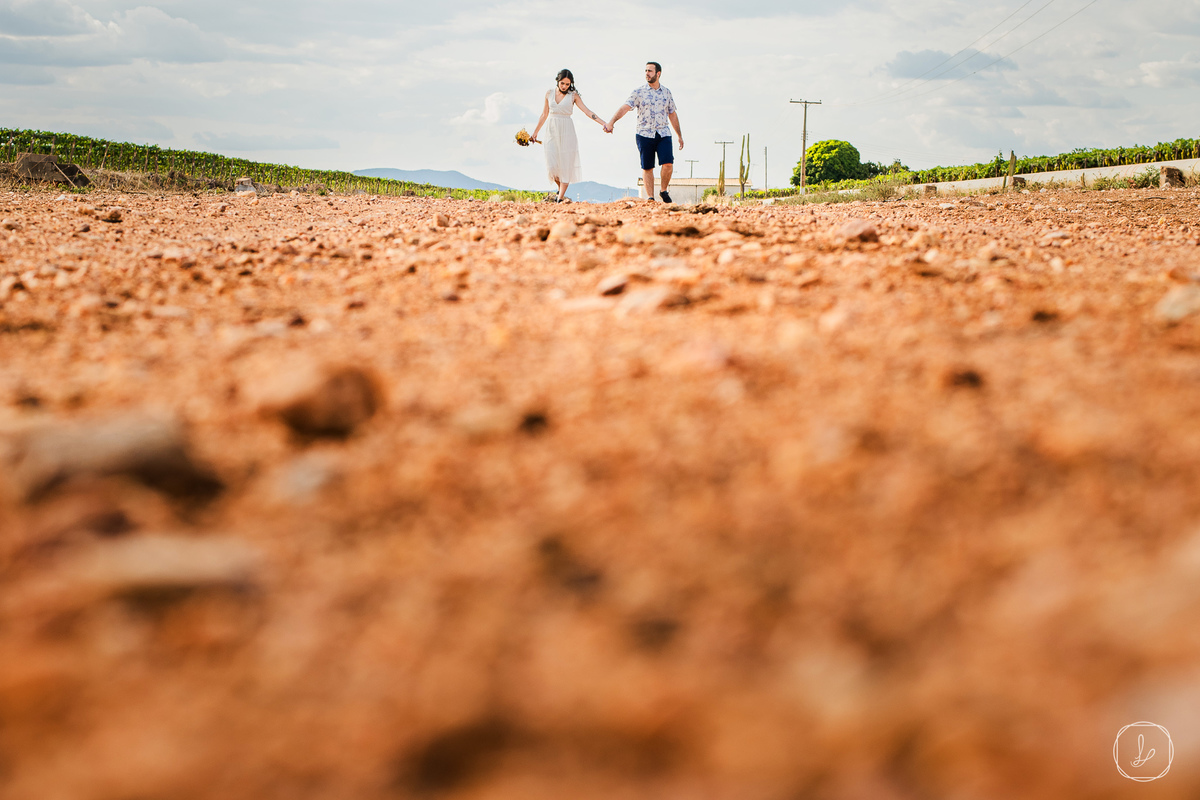 ensaioprecasamento,casalnavinicola,boticelli,pernambuco,fotosdecasalnafazenda,casalnafazenda,uvas,fotosespontaneasdecasal,fotosromanticas,fotografodecasamento,fotografoempernambuco