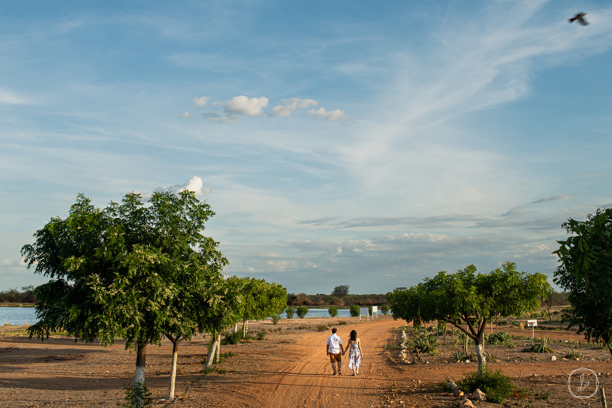 ensaioprecasamento,casalnavinicola,boticelli,pernambuco,fotosdecasalnafazenda,casalnafazenda,uvas,fotosespontaneasdecasal,fotosromanticas,fotografodecasamento,fotografoempernambuco