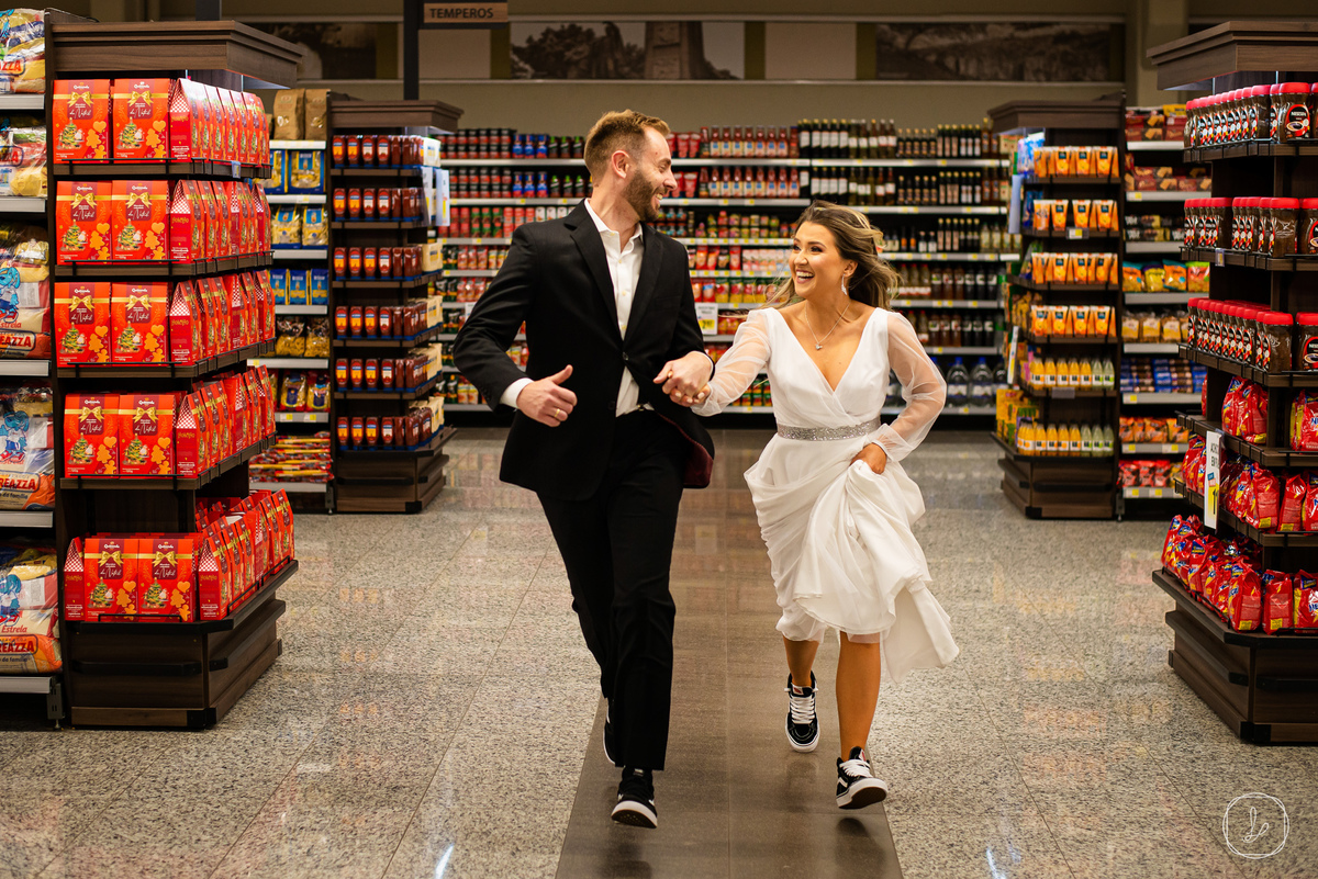 caxiasdosul,mercadoemcaxiasdosul,fotosnomercado,ensaiodecasalnomercado,casalnomercado,andreazza,superandreazza,fotosautenticas,fotosespontaneas,melhoresfotosdecasal,ensaiocriativo,ideiasdeensaio,fotoscriativasdecasal,fotospremiadas,fotografoemcaxiasdosul