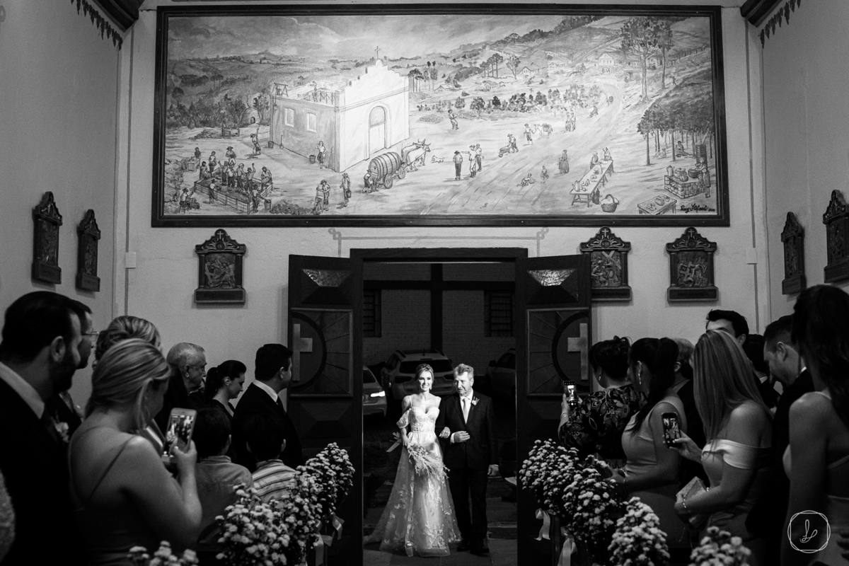 casamentonovaledosvinhedos,serragaucha,ateliersilviafregonese,celebardrinks,fotografonaserragaucha,fotografonovaledosvinhedos,caxiasdosul,bentogoncalces,melhoresfotosdecasamento,casamentonaigreja,casamentoemcapela,casamentoclassico,trajericardoalmeida
