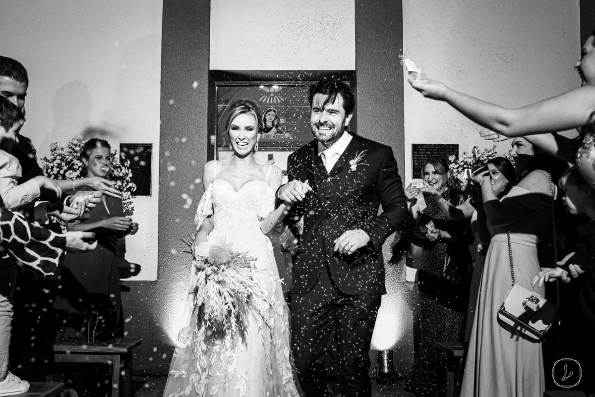 casamentonovaledosvinhedos,serragaucha,ateliersilviafregonese,celebardrinks,fotografonaserragaucha,fotografonovaledosvinhedos,caxiasdosul,bentogoncalces,melhoresfotosdecasamento,casamentonaigreja,casamentoemcapela,casamentoclassico,trajericardoalmeida