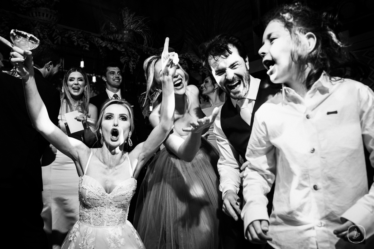 casamentonovaledosvinhedos,serragaucha,ateliersilviafregonese,celebardrinks,fotografonaserragaucha,fotografonovaledosvinhedos,caxiasdosul,bentogoncalces,melhoresfotosdecasamento,casamentonaigreja,casamentoemcapela,casamentoclassico,trajericardoalmeida