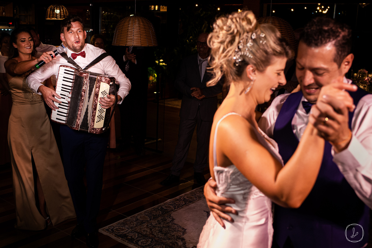 casamentoemnovapadua,serragaucha,tahisfabbro,casamentonacapela,cerimonianacapela,domcamilo,cozzire,miniweddings,casamentospequenos,quebrigadeiro,crisisoton