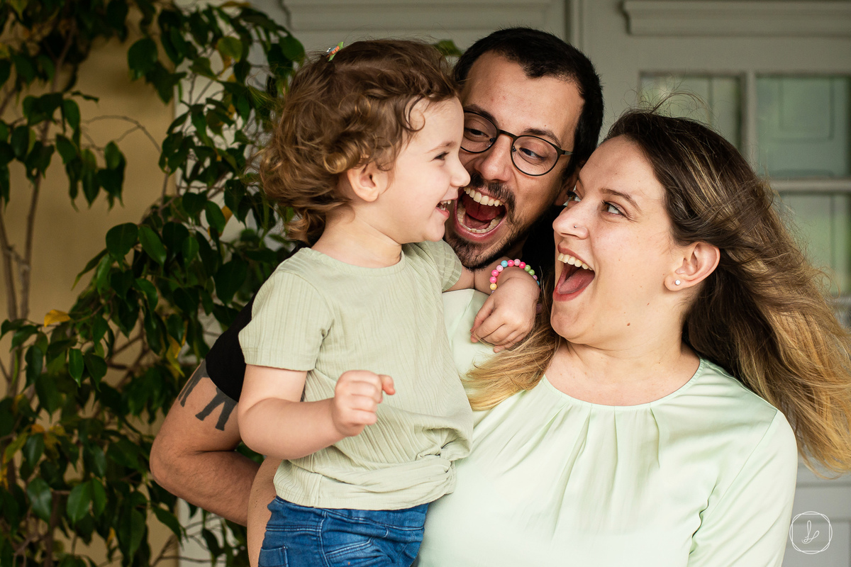 ensaiodefamilia,gestante,casamento,fotografodafamilia,melhorfotografodecaxias,fotografoemcaxiasdosul,fotosespontaneasdefamilia,fotosnaturais,fotosnachuva,fotosaoarlivre,fotosdegravida,gestante,ideiasprafotosdegestante