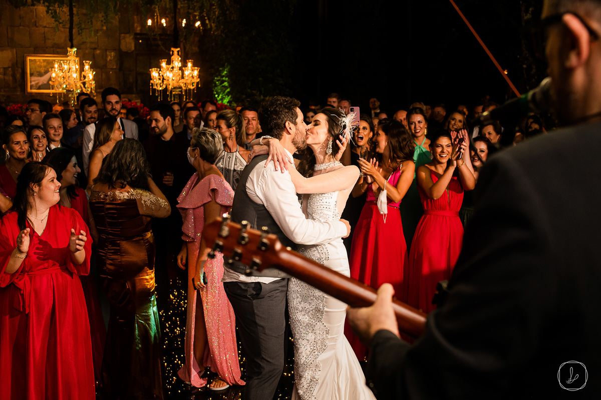 casamentoemgramado,casamentoclassico,casamentonaserragaucha,cerimoniaemigreja,cazawilfrido,casenaserragaucha,melhorescasamentosdaserragaucha,vestidodenoiva,thedycorrea,cassiaschmitt,carolmachadobeauty,hotelcollinedefrance,gramadoecanela,igrejasaopedro