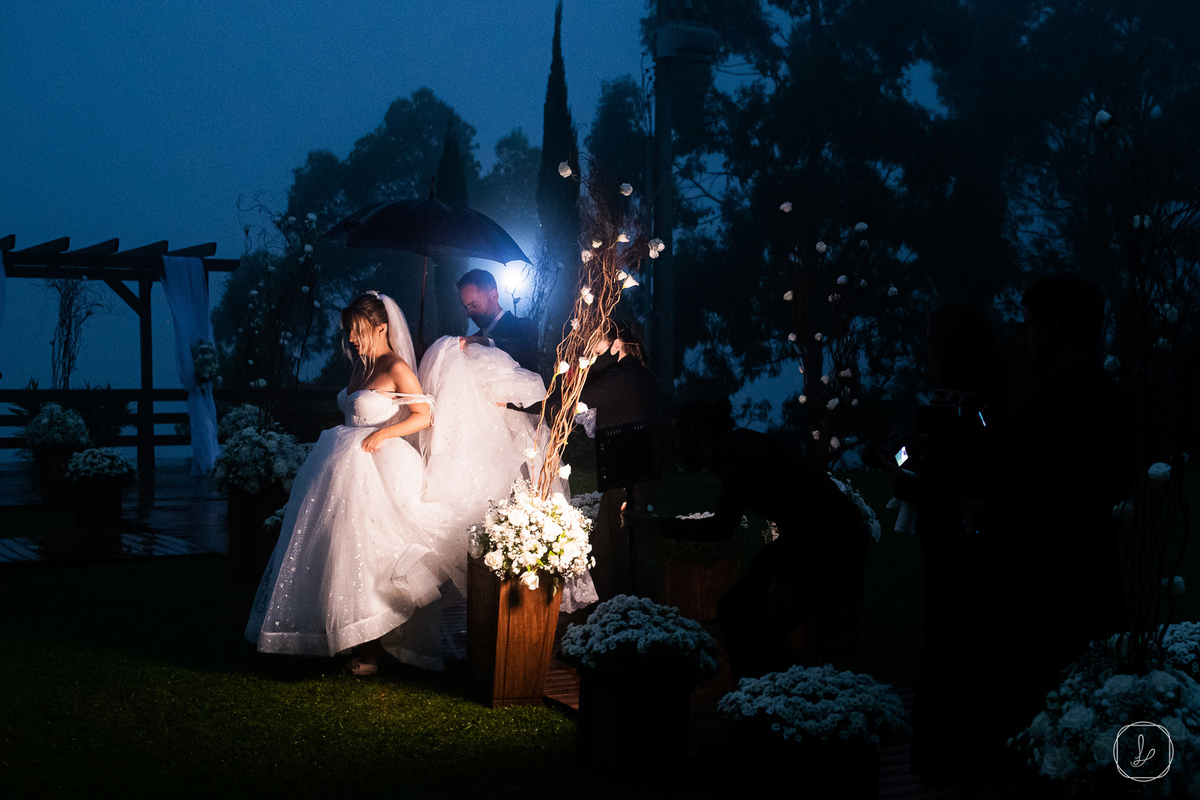 altosdovale,casamentocomchuva,casamentonaserragaucha,ourobranconoivas,andreazza,casamentoandreazza,lucaslermen,melhorescasamentos,fotosdecasamento,fotosespontaneasdecasamento,fotospretoebranco,fotoscoloridas