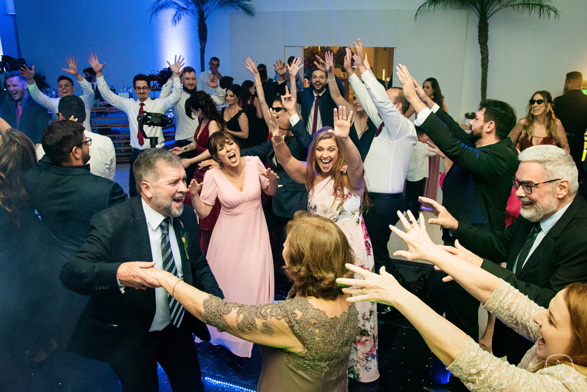 altosdovale,casamentocomchuva,casamentonaserragaucha,ourobranconoivas,andreazza,casamentoandreazza,lucaslermen,melhorescasamentos,fotosdecasamento,fotosespontaneasdecasamento,fotospretoebranco,fotoscoloridas