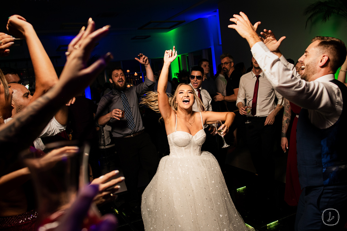 altosdovale,casamentocomchuva,casamentonaserragaucha,ourobranconoivas,andreazza,casamentoandreazza,lucaslermen,melhorescasamentos,fotosdecasamento,fotosespontaneasdecasamento,fotospretoebranco,fotoscoloridas