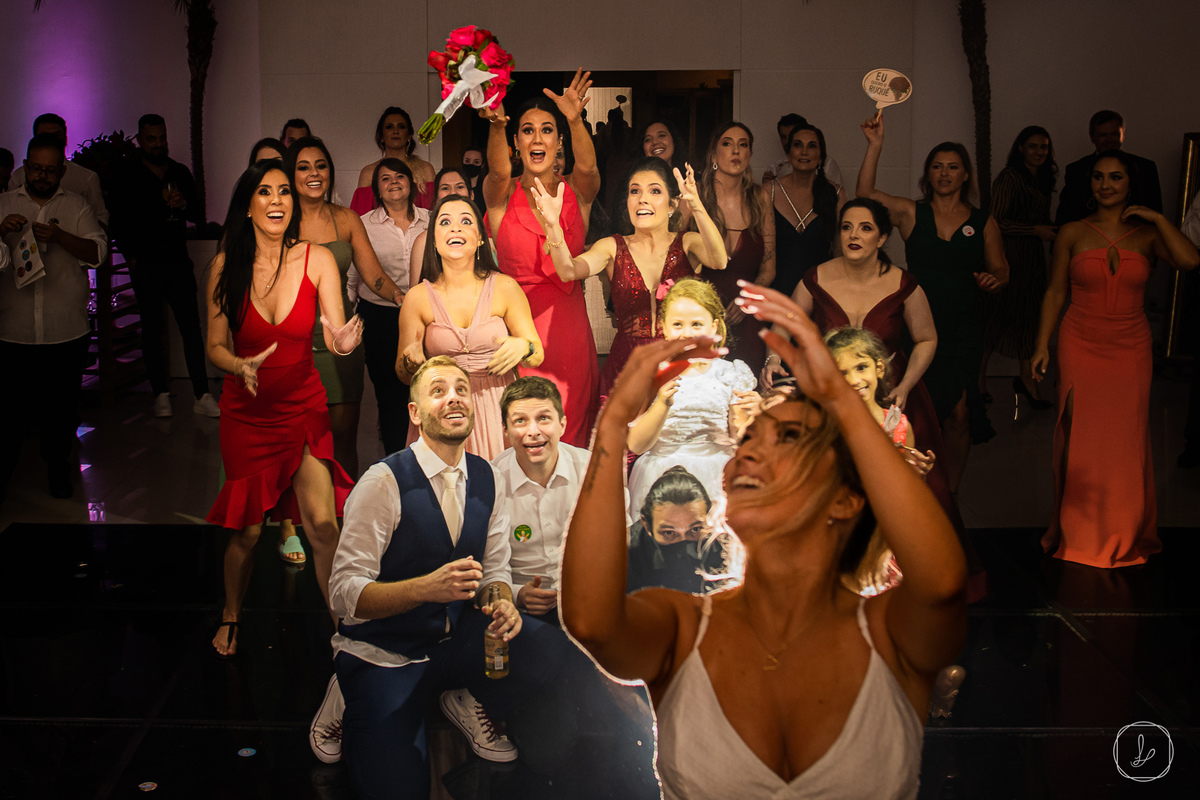 altosdovale,casamentocomchuva,casamentonaserragaucha,ourobranconoivas,andreazza,casamentoandreazza,lucaslermen,melhorescasamentos,fotosdecasamento,fotosespontaneasdecasamento,fotospretoebranco,fotoscoloridas