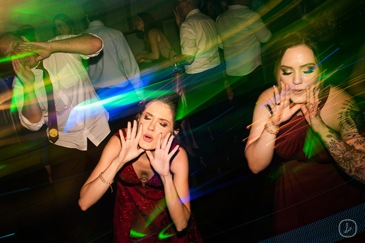 altosdovale,casamentocomchuva,casamentonaserragaucha,ourobranconoivas,andreazza,casamentoandreazza,lucaslermen,melhorescasamentos,fotosdecasamento,fotosespontaneasdecasamento,fotospretoebranco,fotoscoloridas