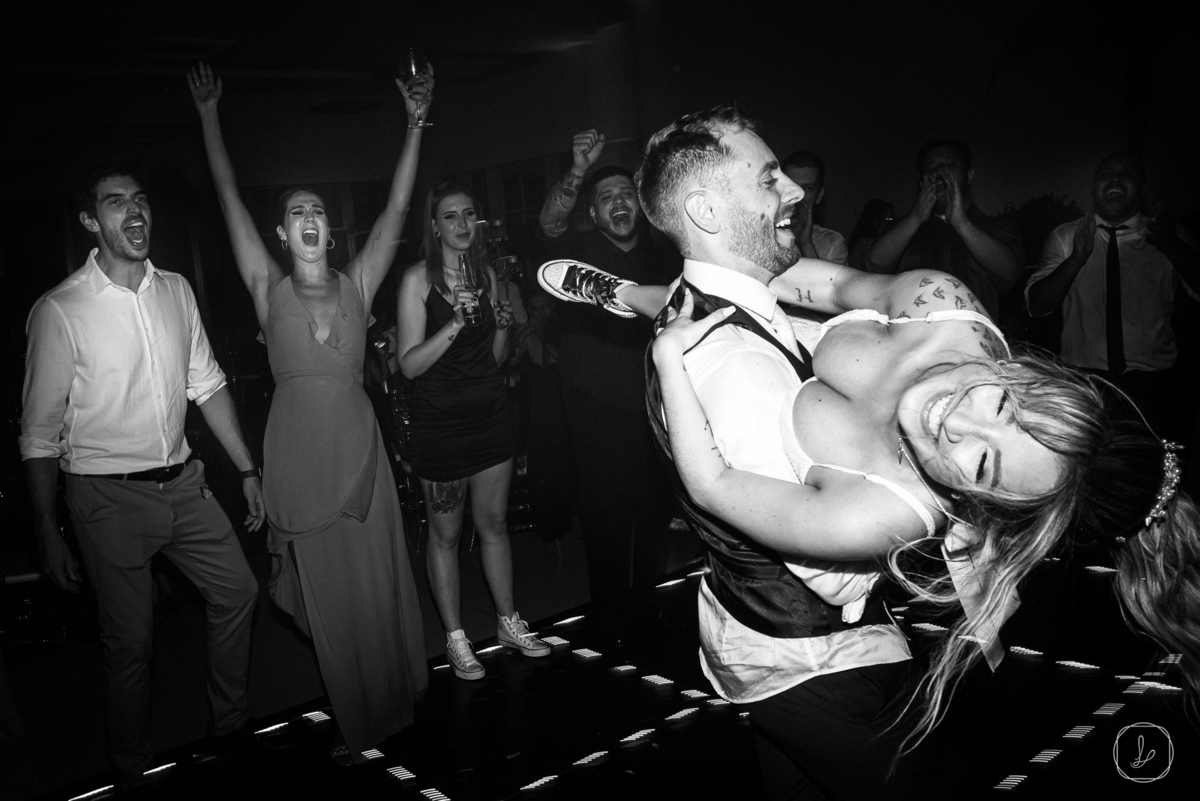 altosdovale,casamentocomchuva,casamentonaserragaucha,ourobranconoivas,andreazza,casamentoandreazza,lucaslermen,melhorescasamentos,fotosdecasamento,fotosespontaneasdecasamento,fotospretoebranco,fotoscoloridas