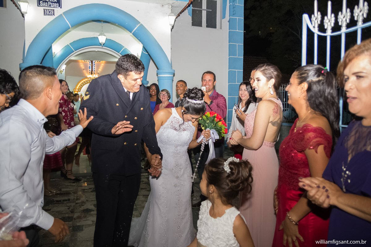 Casamento Juliana e Willians - saída cerimônia arroz - Maricá-RJ 2017
