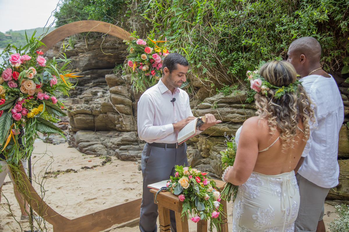casamento na praia rj búzios