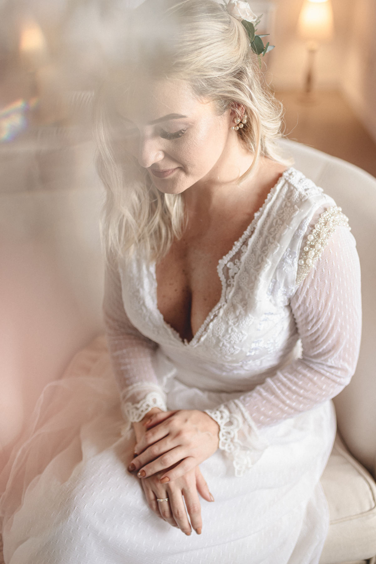 editorial-de-casamento-casarao-calixto-rama-wedding-estudio-reversa-casamento-de-dia-na-praia-sao-francisco-do-sul-expressiva-black-monica-linz-noivas-patricia-freitas-doce-encanto-confeitaria-ld-filmes-wedding-lovers-inspiracao-casamento