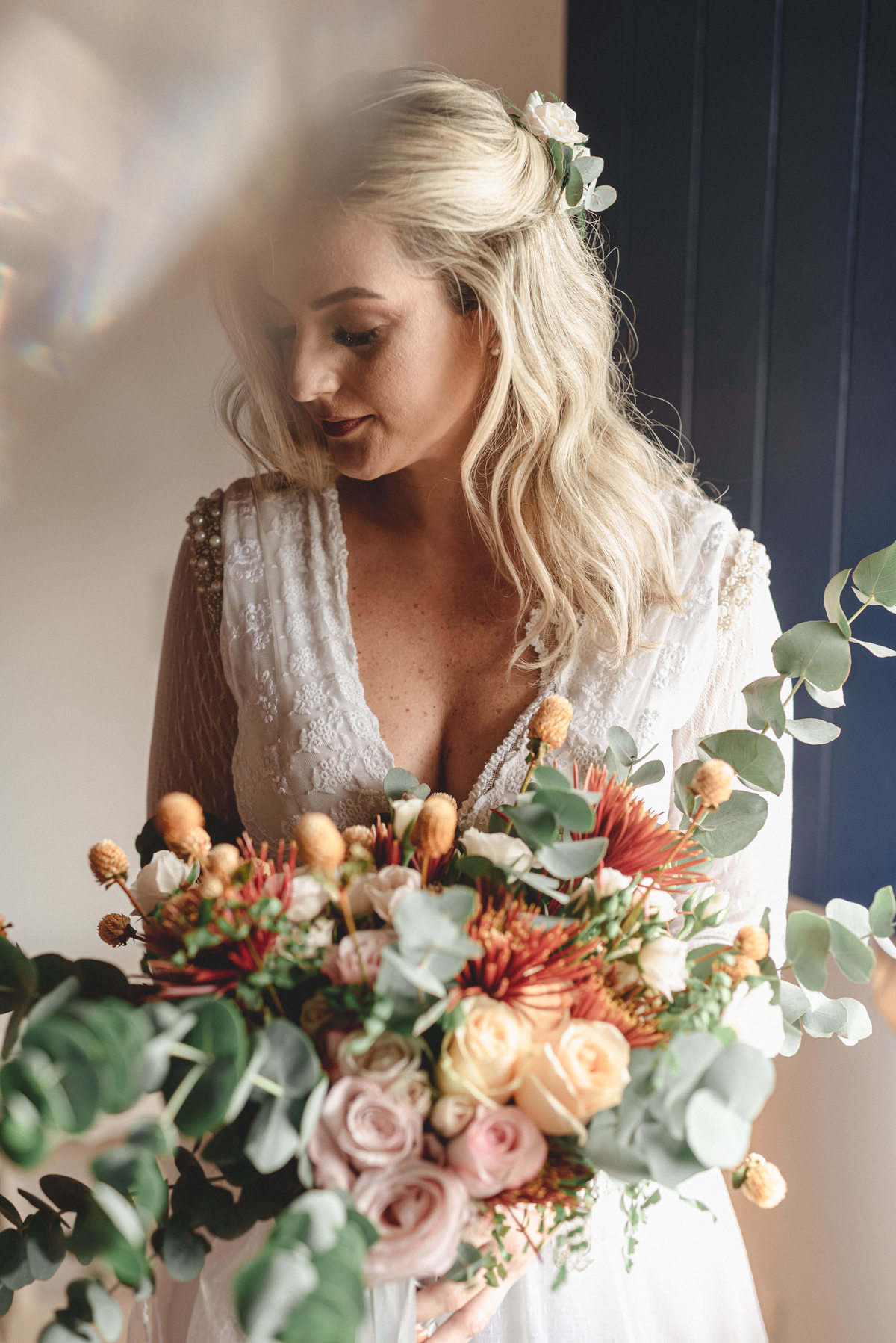 editorial-de-casamento-casarao-calixto-rama-wedding-estudio-reversa-casamento-de-dia-na-praia-sao-francisco-do-sul-expressiva-black-monica-linz-noivas-patricia-freitas-doce-encanto-confeitaria-ld-filmes-wedding-lovers-inspiracao-casamento