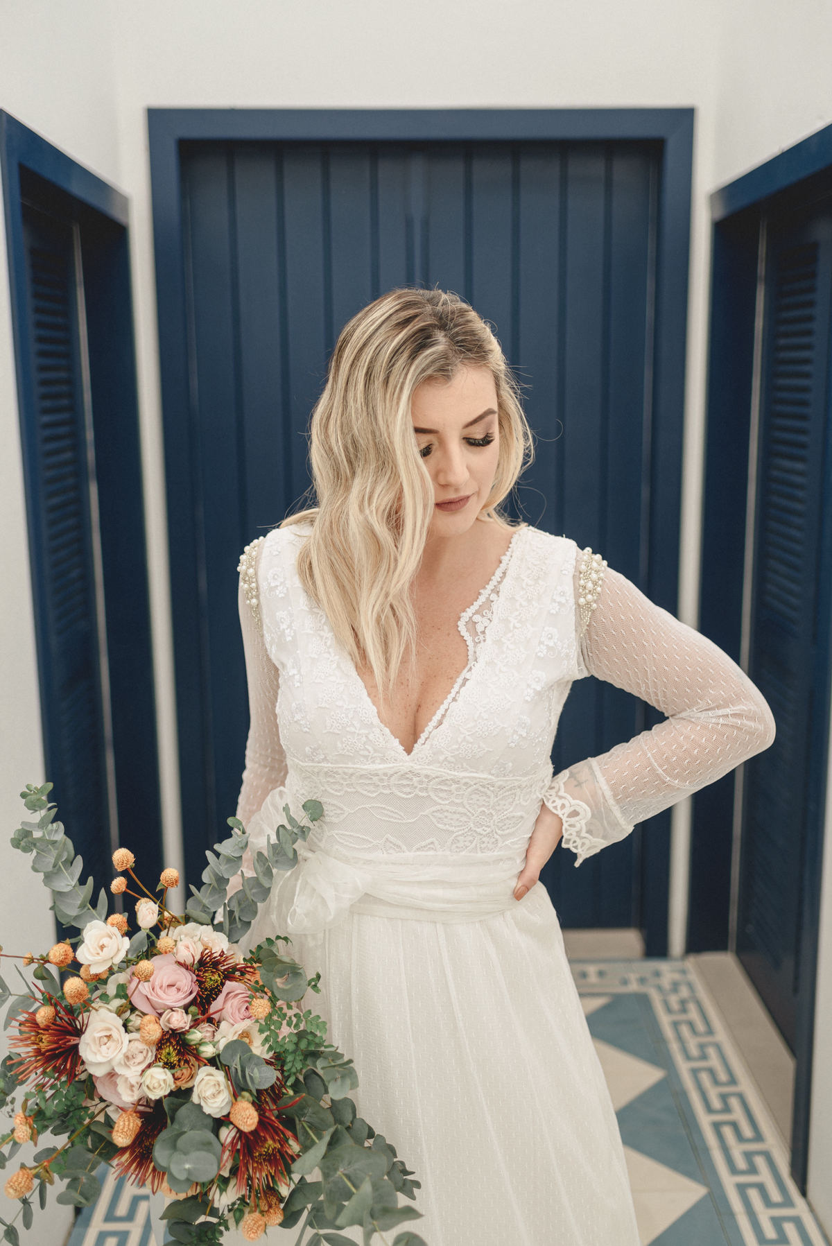 editorial-de-casamento-casarao-calixto-rama-wedding-estudio-reversa-casamento-de-dia-na-praia-sao-francisco-do-sul-expressiva-black-monica-linz-noivas-patricia-freitas-doce-encanto-confeitaria-ld-filmes-wedding-lovers-inspiracao-casamento