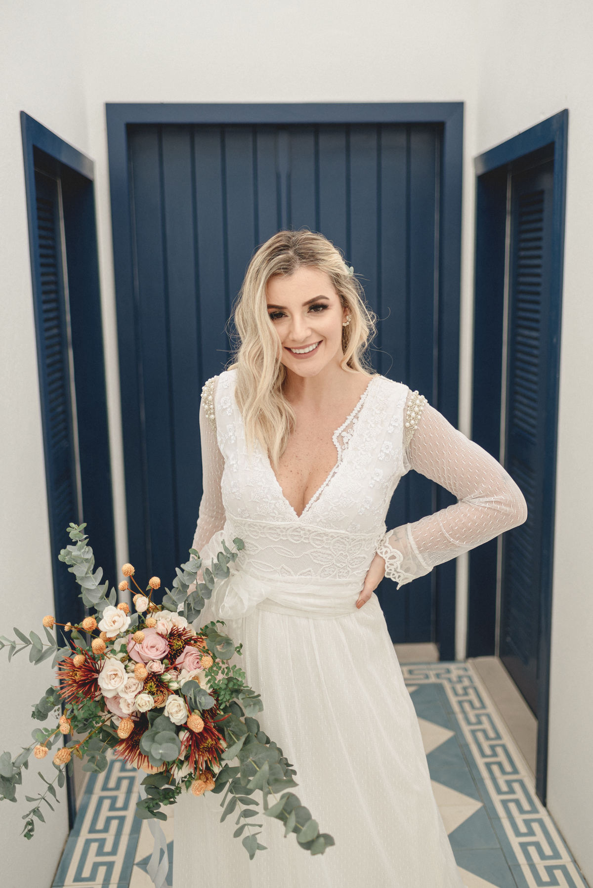 editorial-de-casamento-casarao-calixto-rama-wedding-estudio-reversa-casamento-de-dia-na-praia-sao-francisco-do-sul-expressiva-black-monica-linz-noivas-patricia-freitas-doce-encanto-confeitaria-ld-filmes-wedding-lovers-inspiracao-casamento