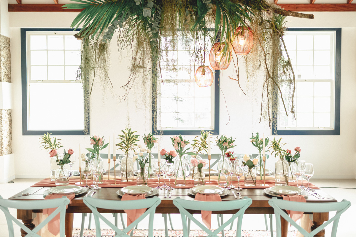 editorial-de-casamento-casarao-calixto-rama-wedding-estudio-reversa-casamento-de-dia-na-praia-sao-francisco-do-sul-expressiva-black-monica-linz-noivas-patricia-freitas-doce-encanto-confeitaria-ld-filmes-wedding-lovers-inspiracao-casamento