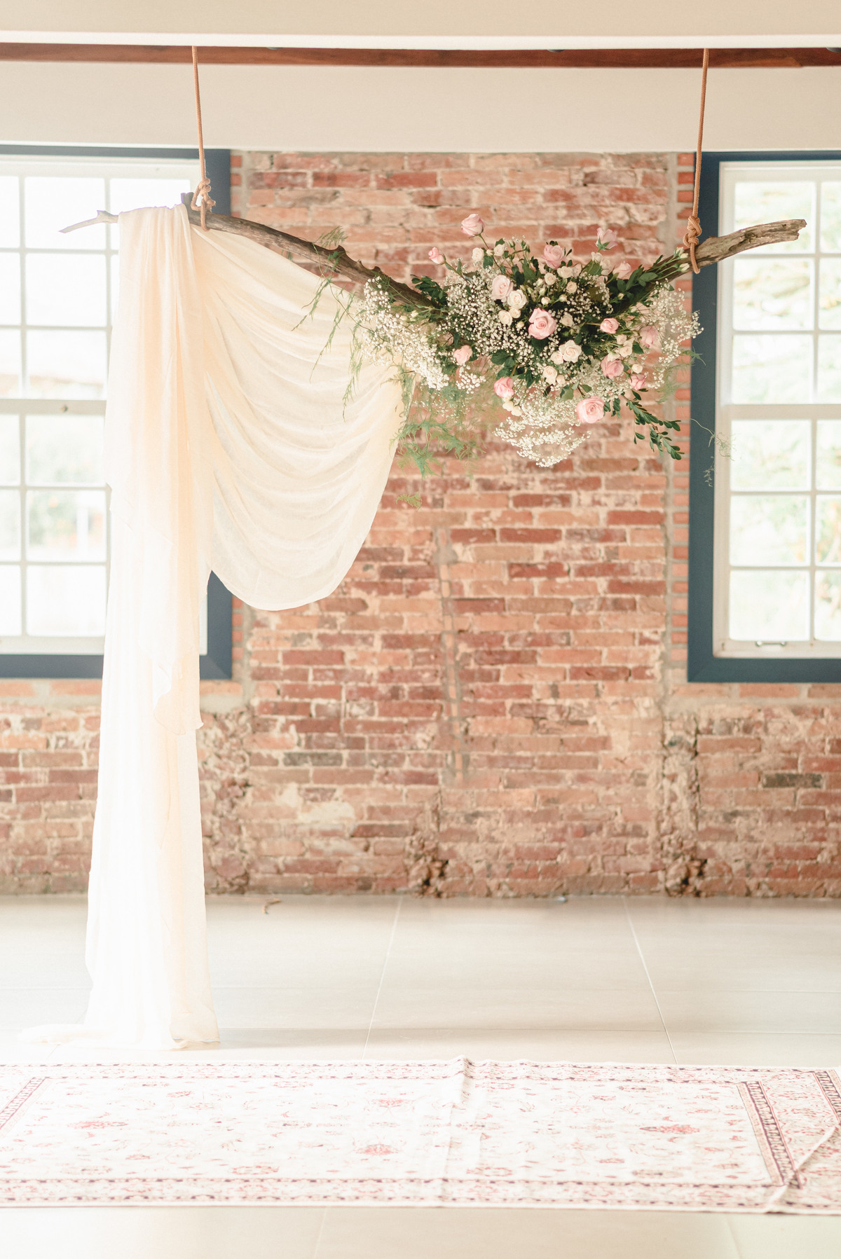 editorial-de-casamento-casarao-calixto-rama-wedding-estudio-reversa-casamento-de-dia-na-praia-sao-francisco-do-sul-expressiva-black-monica-linz-noivas-patricia-freitas-doce-encanto-confeitaria-ld-filmes-wedding-lovers-inspiracao-casamento