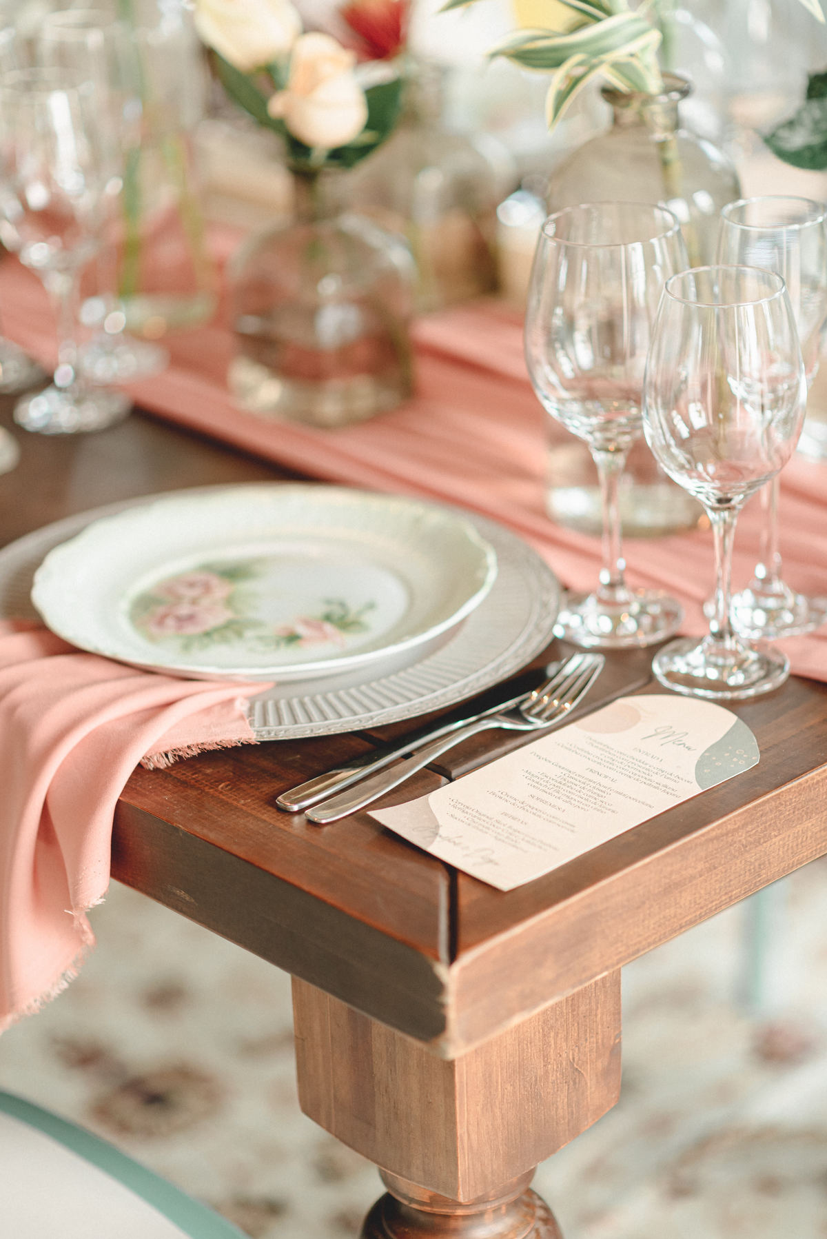 editorial-de-casamento-casarao-calixto-rama-wedding-estudio-reversa-casamento-de-dia-na-praia-sao-francisco-do-sul-expressiva-black-monica-linz-noivas-patricia-freitas-doce-encanto-confeitaria-ld-filmes-wedding-lovers-inspiracao-casamento