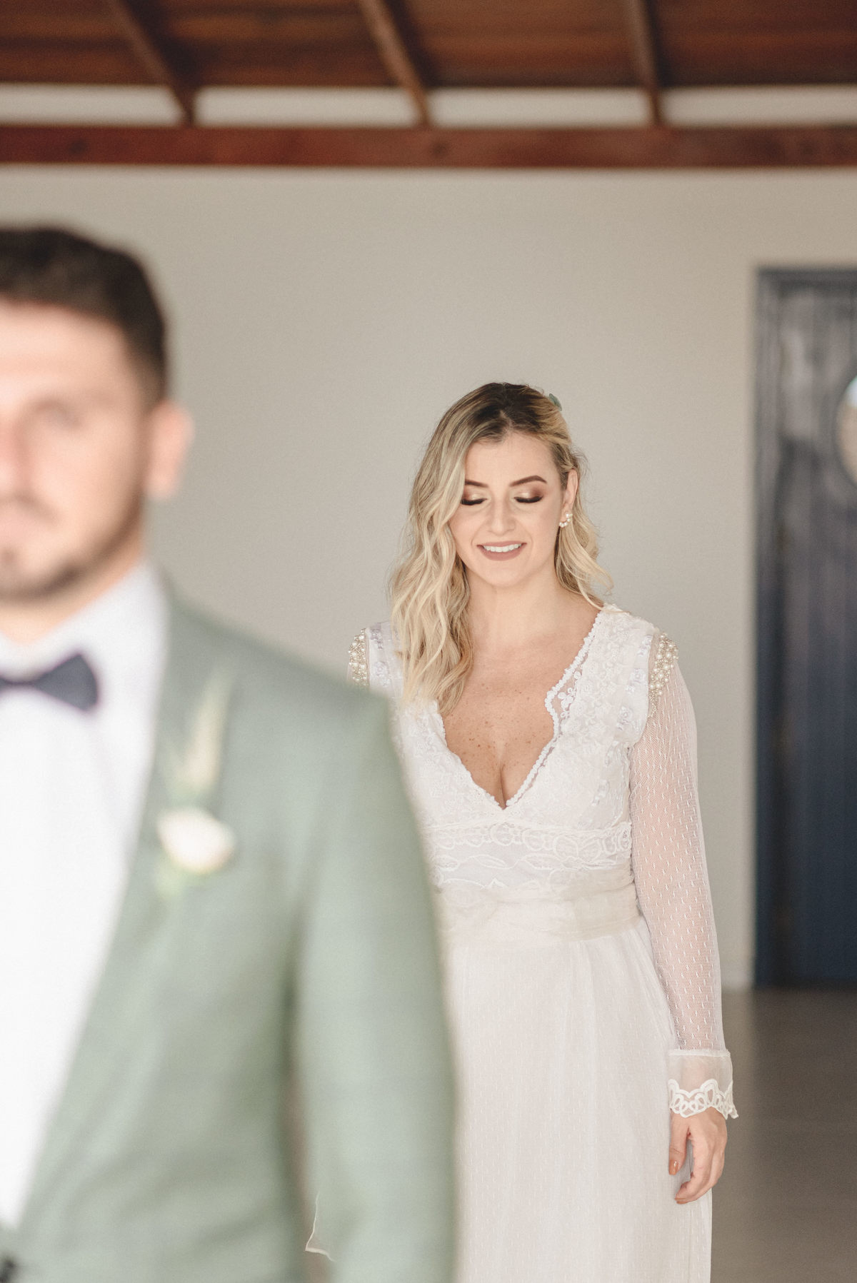 editorial-de-casamento-casarao-calixto-rama-wedding-estudio-reversa-casamento-de-dia-na-praia-sao-francisco-do-sul-expressiva-black-monica-linz-noivas-patricia-freitas-doce-encanto-confeitaria-ld-filmes-wedding-lovers-inspiracao-casamento