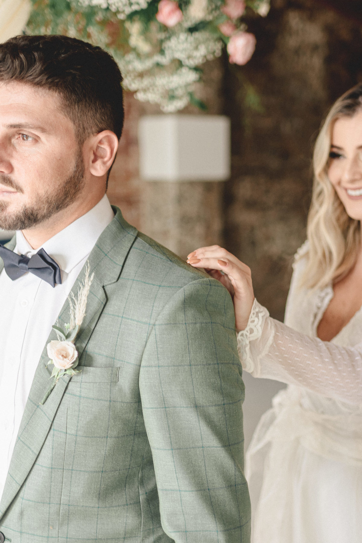 editorial-de-casamento-casarao-calixto-rama-wedding-estudio-reversa-casamento-de-dia-na-praia-sao-francisco-do-sul-expressiva-black-monica-linz-noivas-patricia-freitas-doce-encanto-confeitaria-ld-filmes-wedding-lovers-inspiracao-casamento