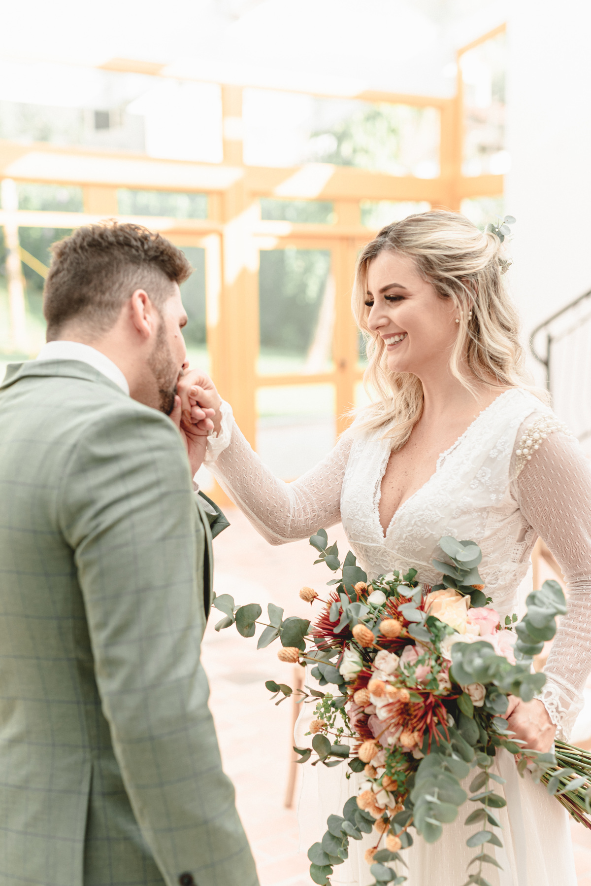 editorial-de-casamento-casarao-calixto-rama-wedding-estudio-reversa-casamento-de-dia-na-praia-sao-francisco-do-sul-expressiva-black-monica-linz-noivas-patricia-freitas-doce-encanto-confeitaria-ld-filmes-wedding-lovers-inspiracao-casamento