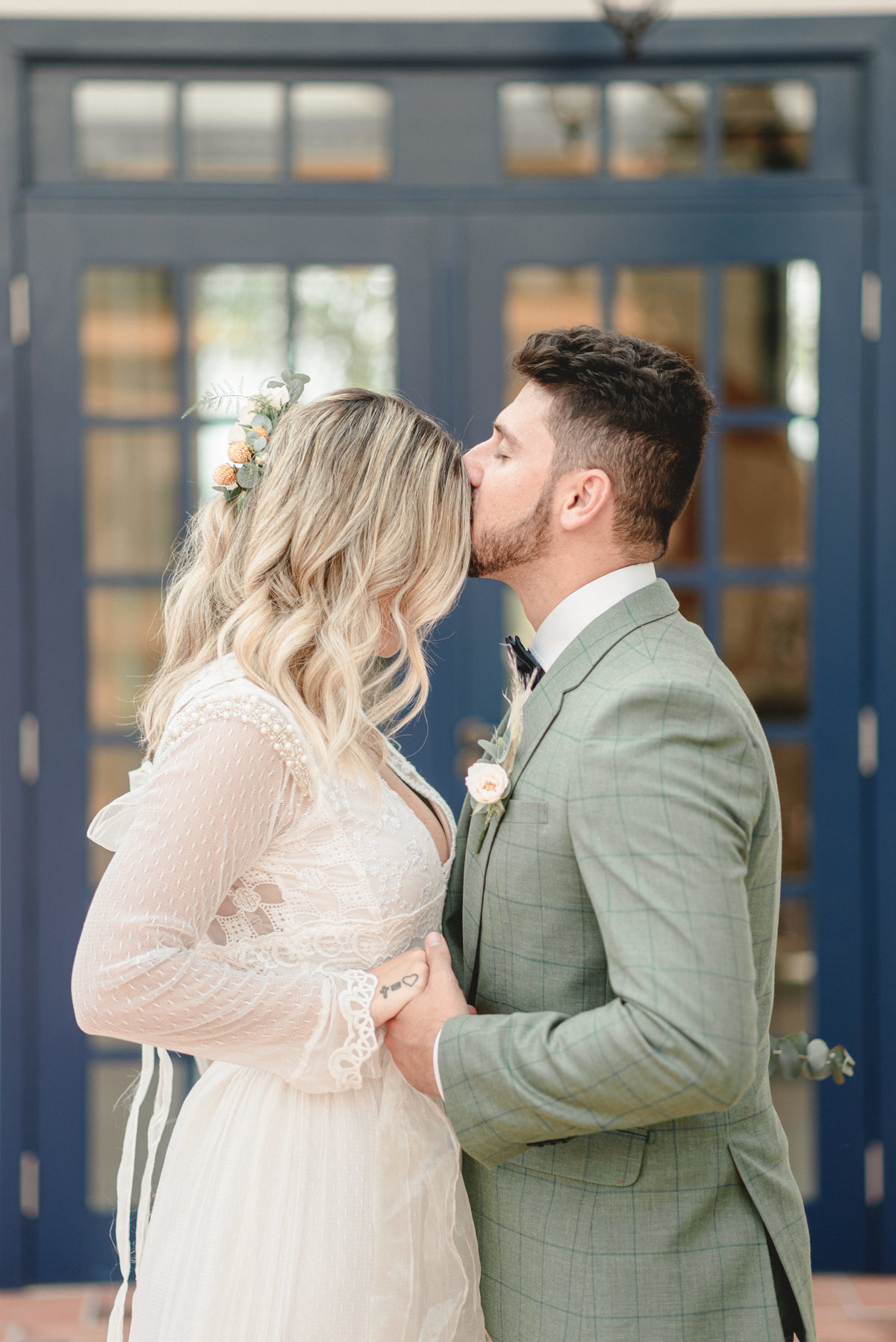 editorial-de-casamento-casarao-calixto-rama-wedding-estudio-reversa-casamento-de-dia-na-praia-sao-francisco-do-sul-expressiva-black-monica-linz-noivas-patricia-freitas-doce-encanto-confeitaria-ld-filmes-wedding-lovers-inspiracao-casamento