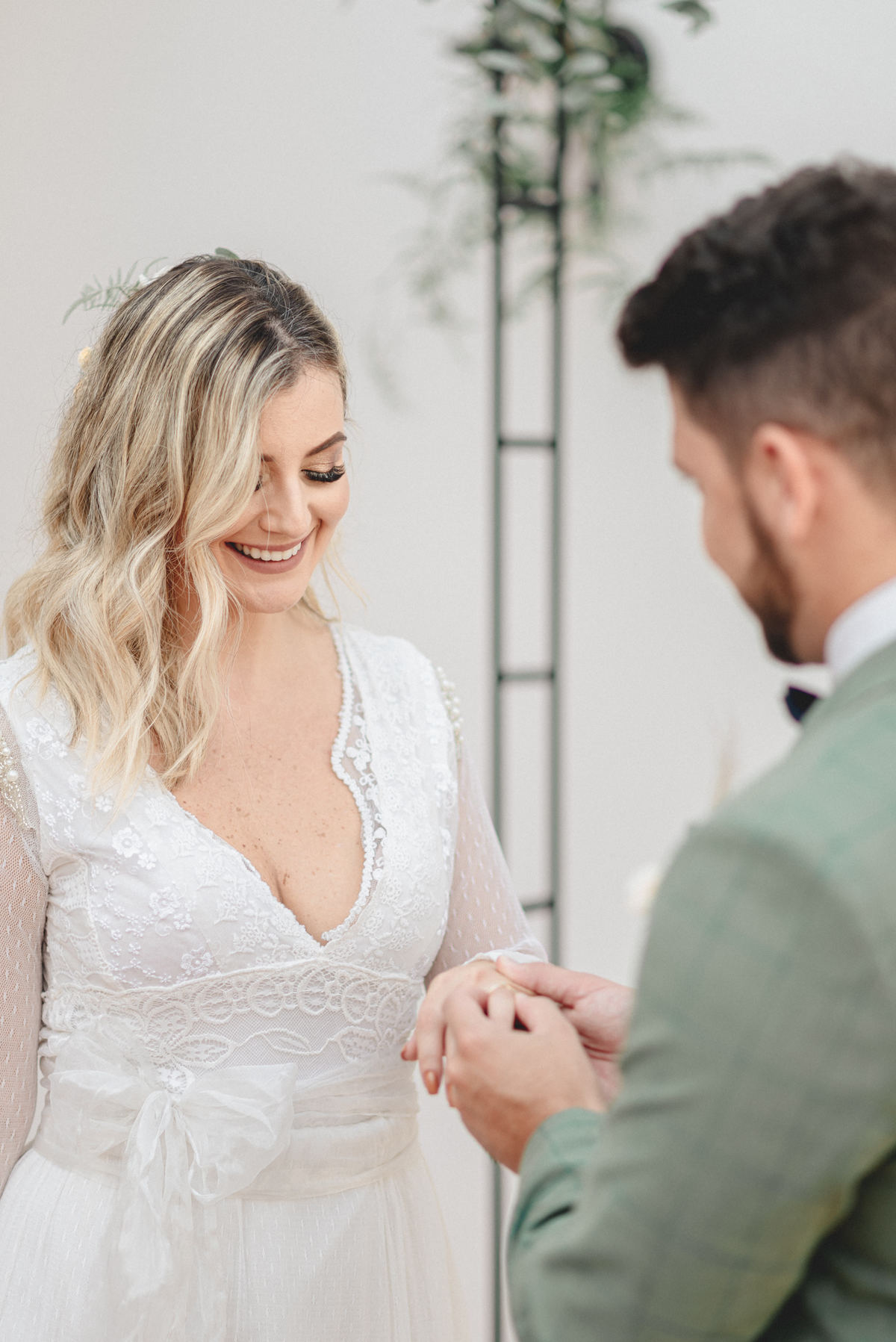 editorial-de-casamento-casarao-calixto-rama-wedding-estudio-reversa-casamento-de-dia-na-praia-sao-francisco-do-sul-expressiva-black-monica-linz-noivas-patricia-freitas-doce-encanto-confeitaria-ld-filmes-wedding-lovers-inspiracao-casamento