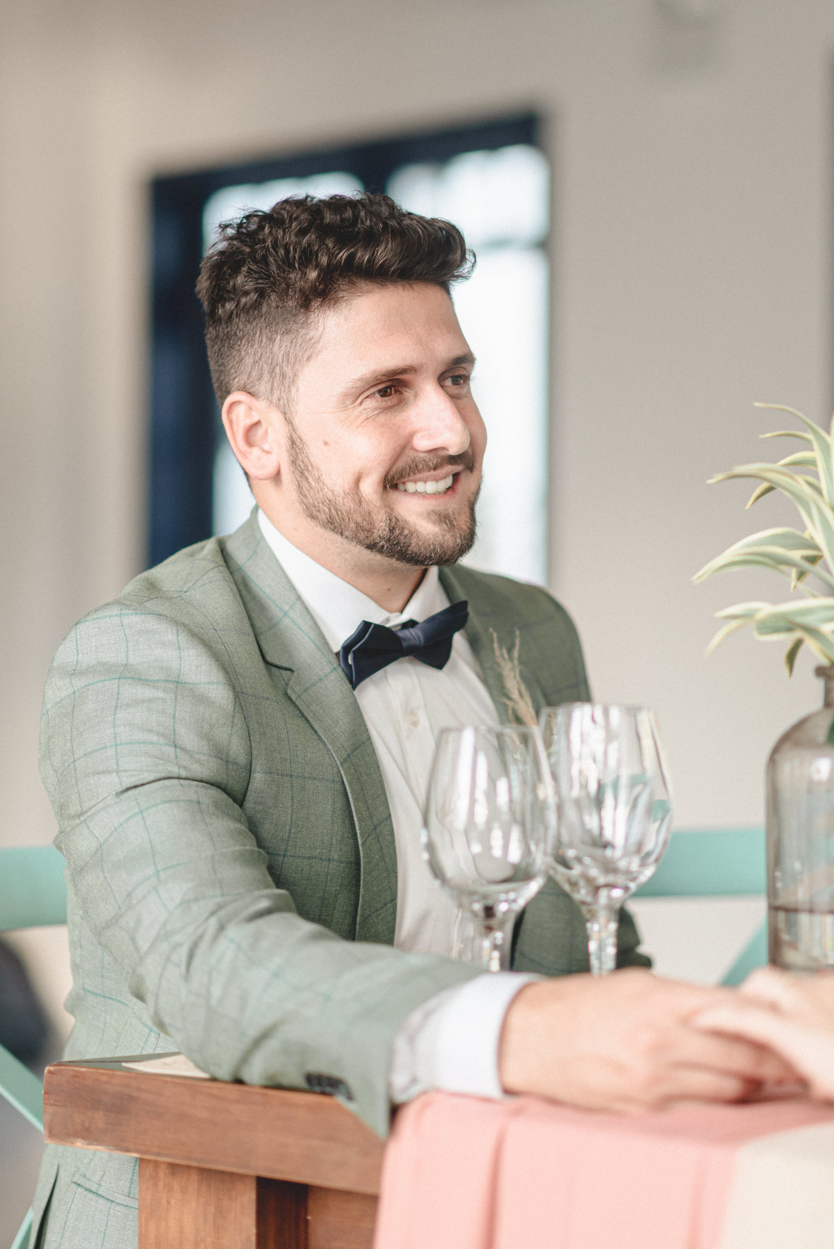 editorial-de-casamento-casarao-calixto-rama-wedding-estudio-reversa-casamento-de-dia-na-praia-sao-francisco-do-sul-expressiva-black-monica-linz-noivas-patricia-freitas-doce-encanto-confeitaria-ld-filmes-wedding-lovers-inspiracao-casamento