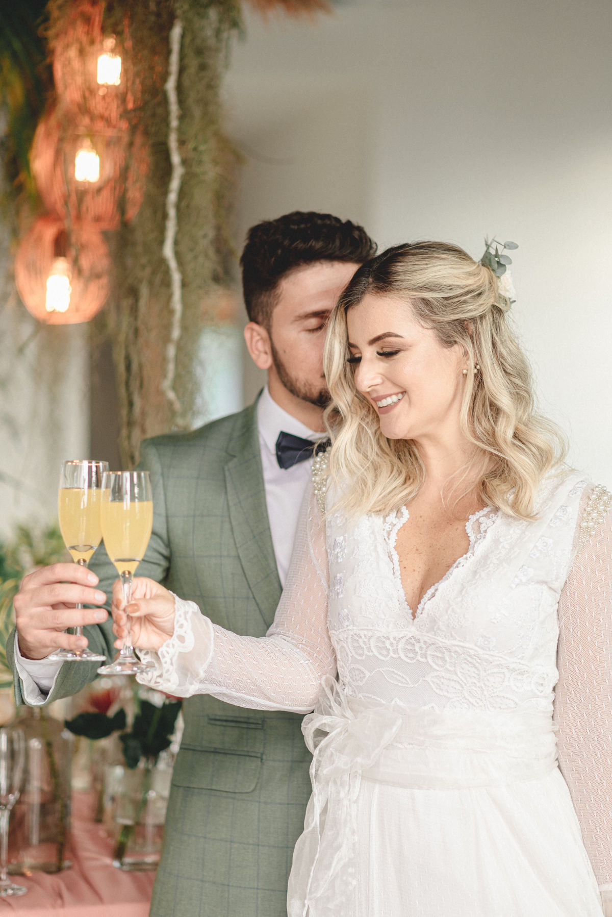 editorial-de-casamento-casarao-calixto-rama-wedding-estudio-reversa-casamento-de-dia-na-praia-sao-francisco-do-sul-expressiva-black-monica-linz-noivas-patricia-freitas-doce-encanto-confeitaria-ld-filmes-wedding-lovers-inspiracao-casamento