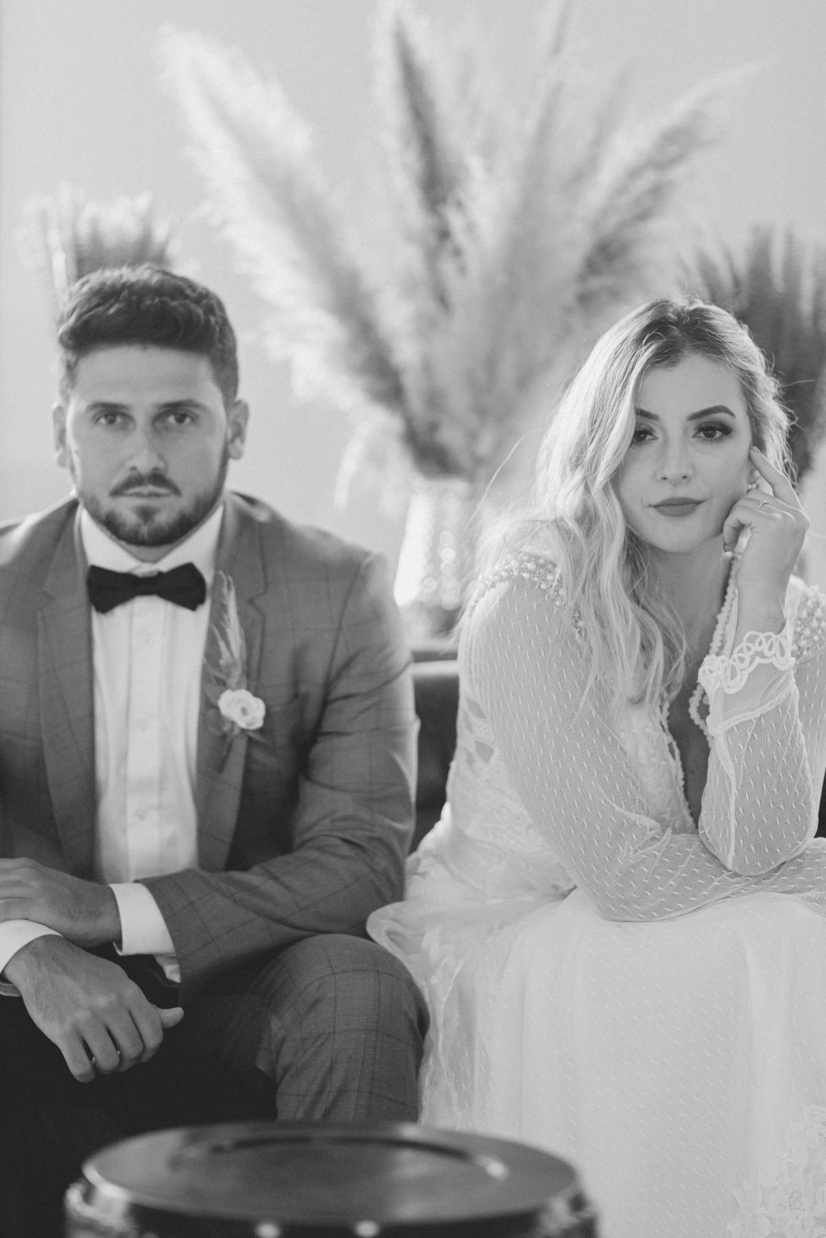 editorial-de-casamento-casarao-calixto-rama-wedding-estudio-reversa-casamento-de-dia-na-praia-sao-francisco-do-sul-expressiva-black-monica-linz-noivas-patricia-freitas-doce-encanto-confeitaria-ld-filmes-wedding-lovers-inspiracao-casamento