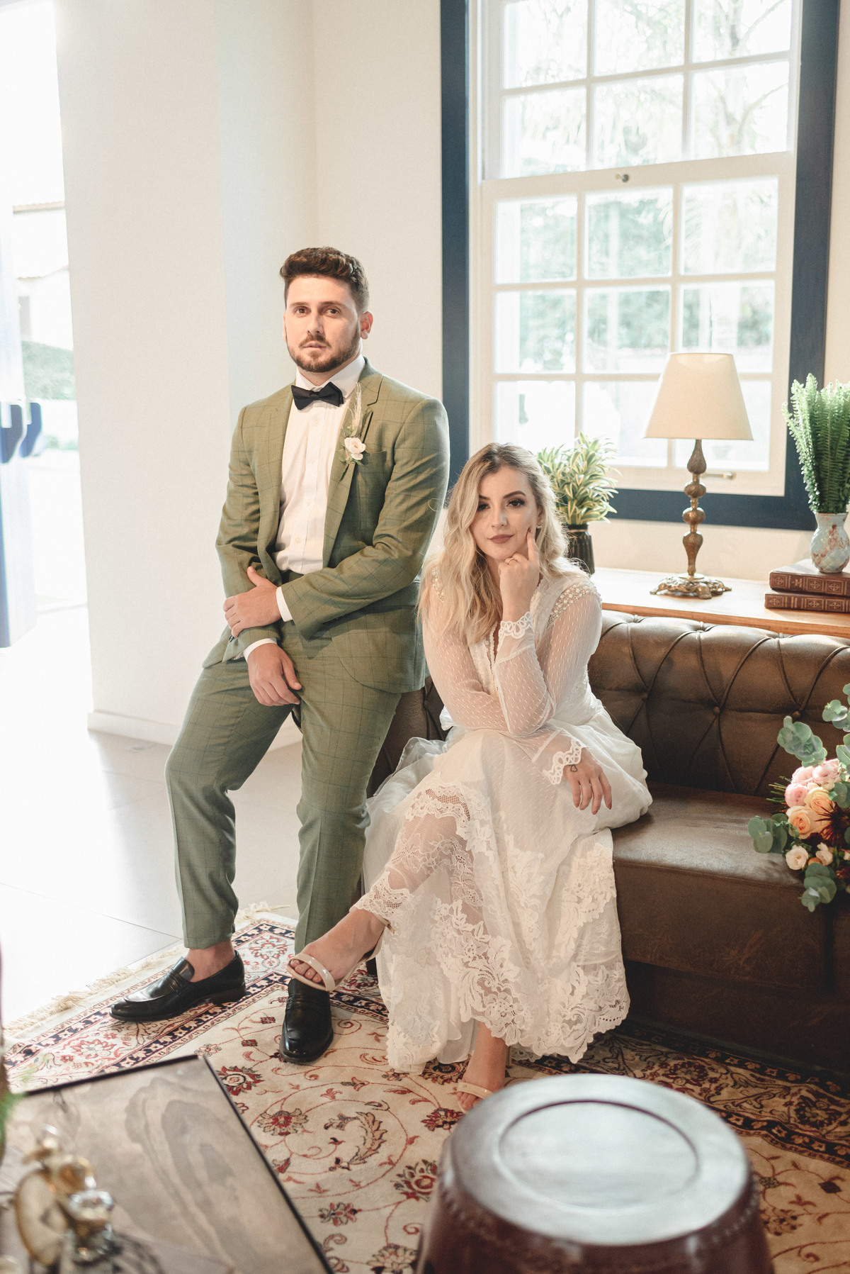 editorial-de-casamento-casarao-calixto-rama-wedding-estudio-reversa-casamento-de-dia-na-praia-sao-francisco-do-sul-expressiva-black-monica-linz-noivas-patricia-freitas-doce-encanto-confeitaria-ld-filmes-wedding-lovers-inspiracao-casamento