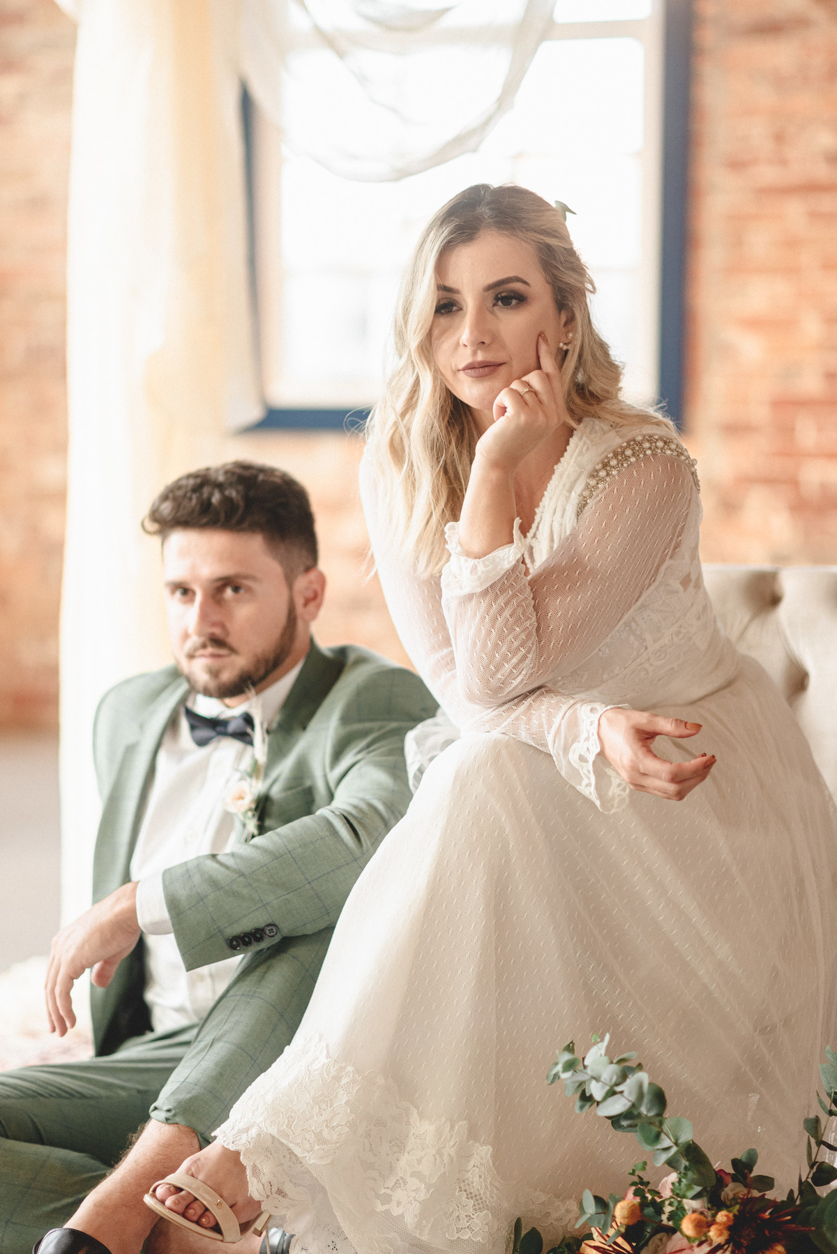 editorial-de-casamento-casarao-calixto-rama-wedding-estudio-reversa-casamento-de-dia-na-praia-sao-francisco-do-sul-expressiva-black-monica-linz-noivas-patricia-freitas-doce-encanto-confeitaria-ld-filmes-wedding-lovers-inspiracao-casamento