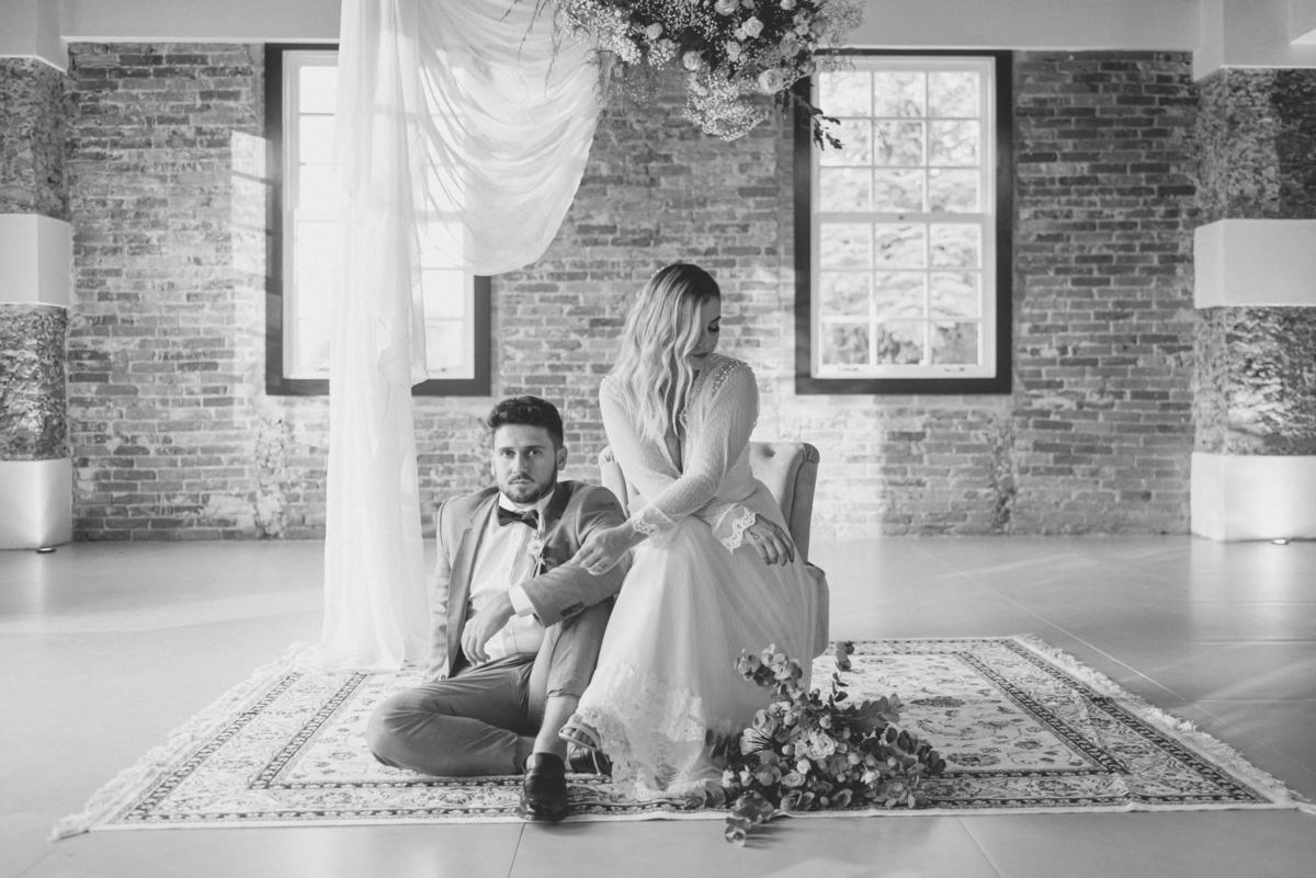 editorial-de-casamento-casarao-calixto-rama-wedding-estudio-reversa-casamento-de-dia-na-praia-sao-francisco-do-sul-expressiva-black-monica-linz-noivas-patricia-freitas-doce-encanto-confeitaria-ld-filmes-wedding-lovers-inspiracao-casamento