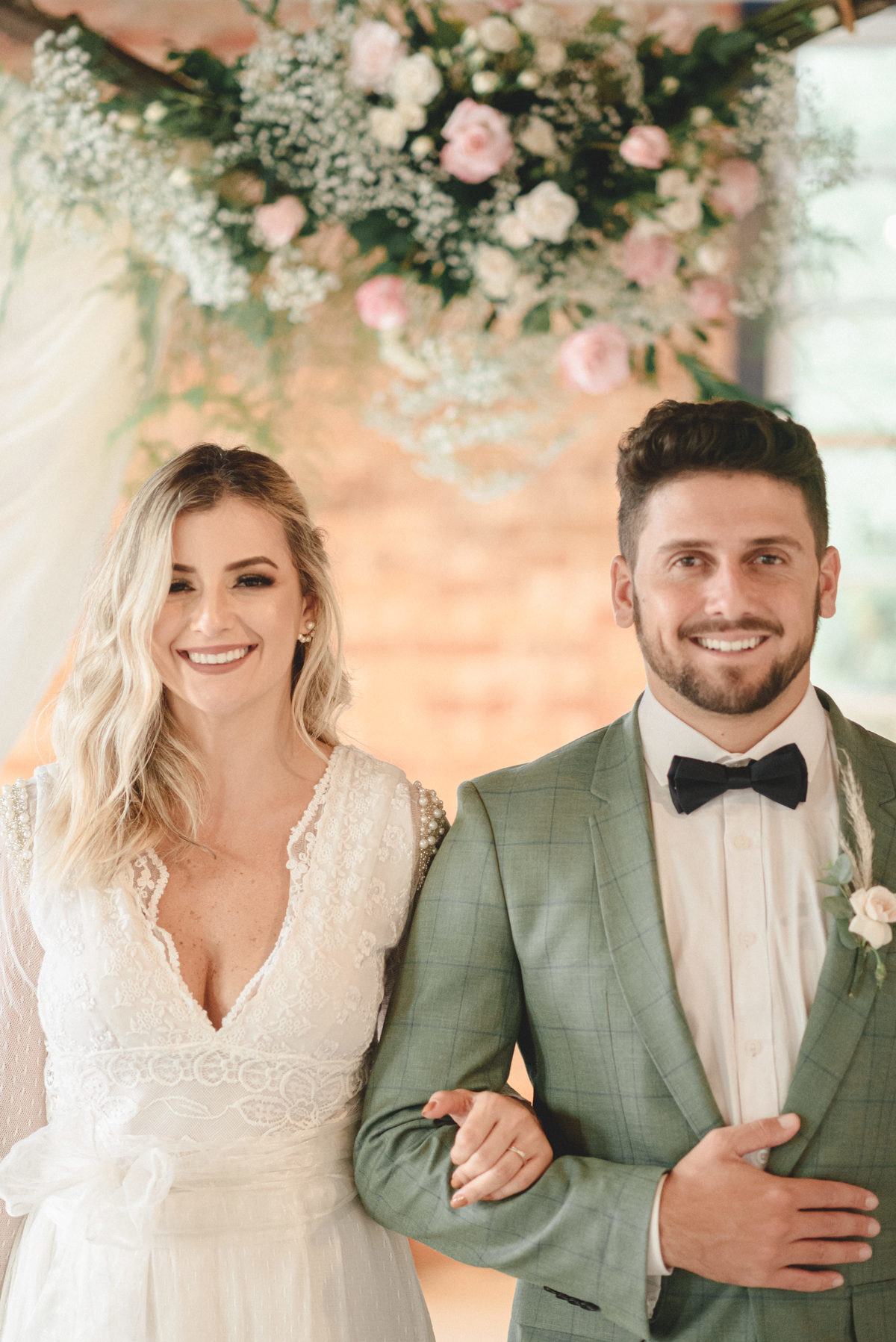 editorial-de-casamento-casarao-calixto-rama-wedding-estudio-reversa-casamento-de-dia-na-praia-sao-francisco-do-sul-expressiva-black-monica-linz-noivas-patricia-freitas-doce-encanto-confeitaria-ld-filmes-wedding-lovers-inspiracao-casamentoeditorial-de-casa