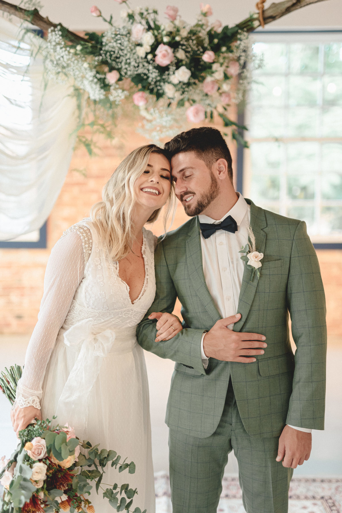 editorial-de-casamento-casarao-calixto-rama-wedding-estudio-reversa-casamento-de-dia-na-praia-sao-francisco-do-sul-expressiva-black-monica-linz-noivas-patricia-freitas-doce-encanto-confeitaria-ld-filmes-wedding-lovers-inspiracao-casamentoeditorial-de-casa