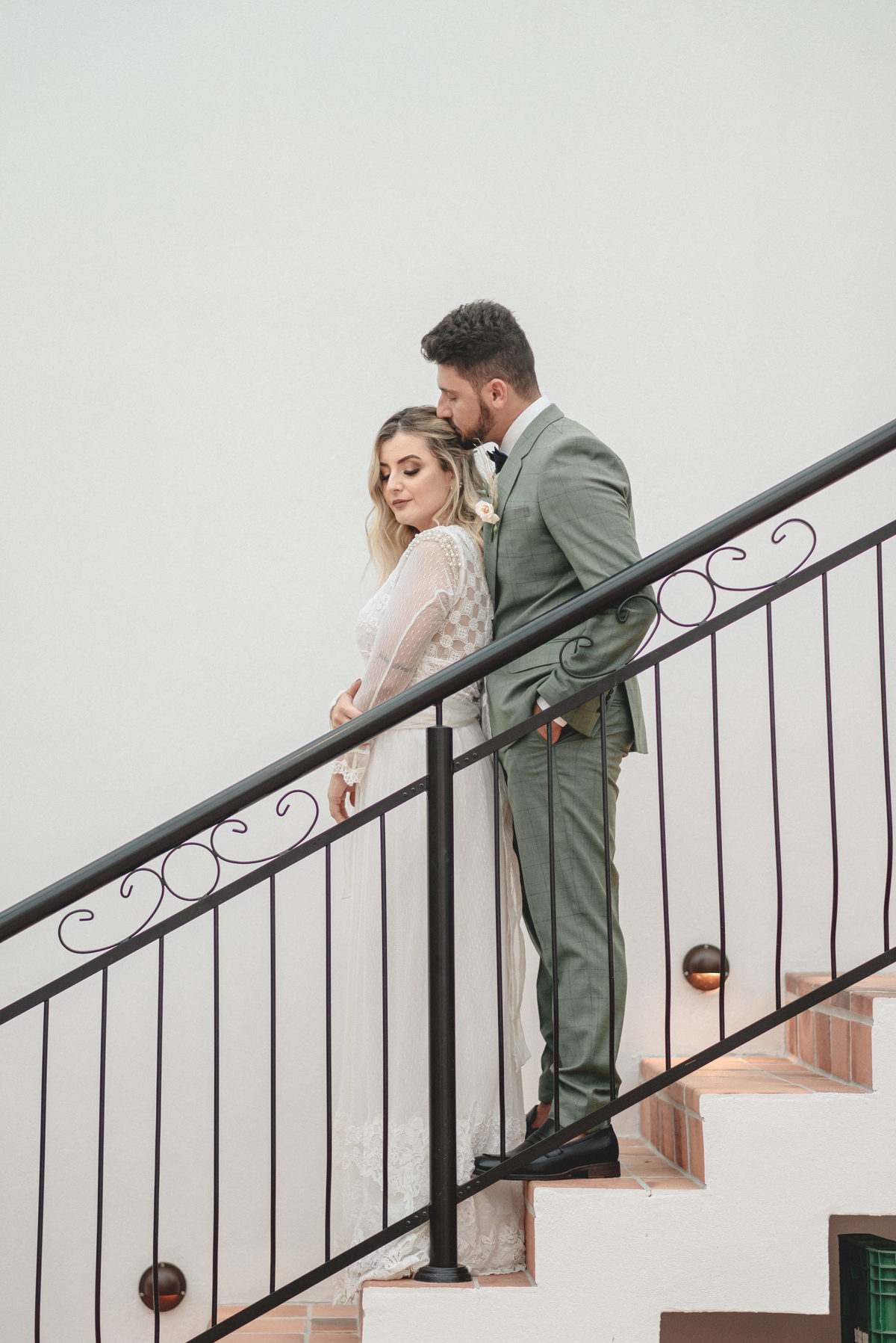 editorial-de-casamento-casarao-calixto-rama-wedding-estudio-reversa-casamento-de-dia-na-praia-sao-francisco-do-sul-expressiva-black-monica-linz-noivas-patricia-freitas-doce-encanto-confeitaria-ld-filmes-wedding-lovers-inspiracao-casamento