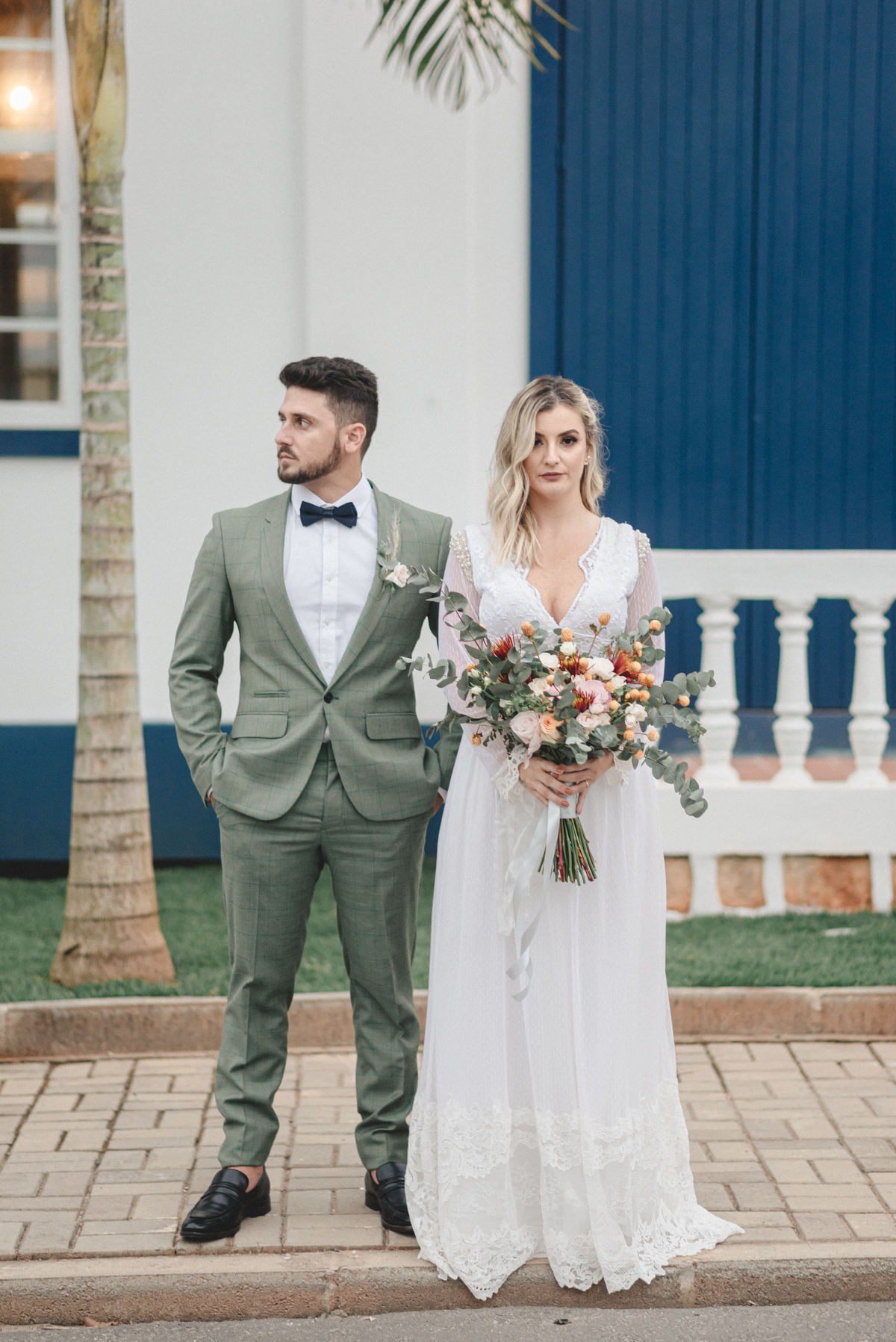 editorial-de-casamento-casarao-calixto-rama-wedding-estudio-reversa-casamento-de-dia-na-praia-sao-francisco-do-sul-expressiva-black-monica-linz-noivas-patricia-freitas-doce-encanto-confeitaria-ld-filmes-wedding-lovers-inspiracao-casamento