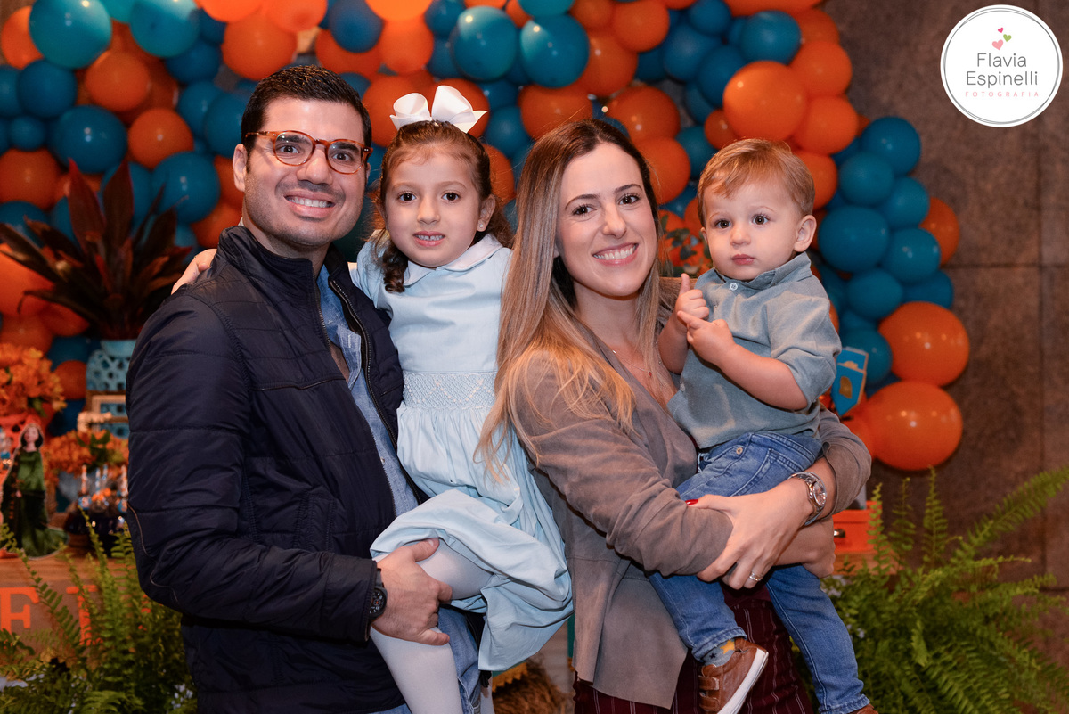 Fotografando a família linda da Sofia.