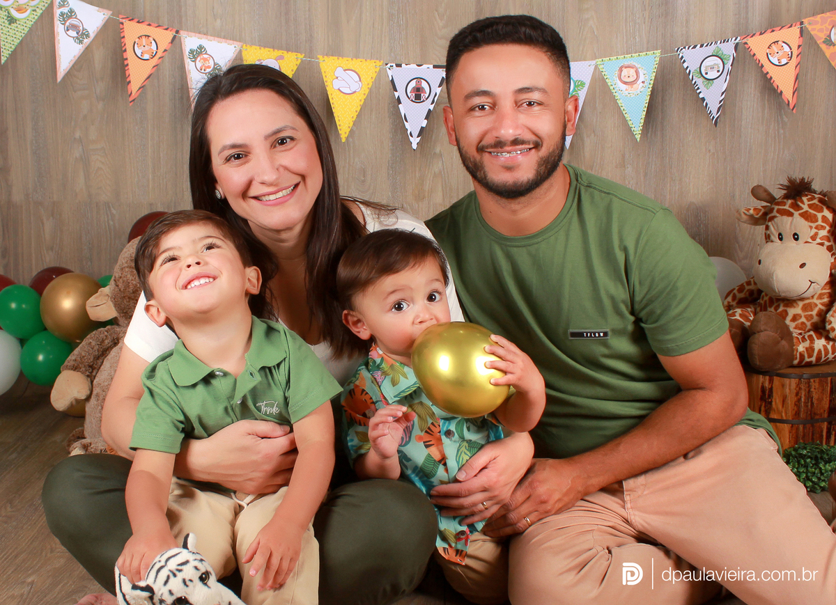 studio-estudio-foto-fotografia-book-bebe-mesversario-acompanhamento-smash-newborn-ibiuna-safari-sao-paulo