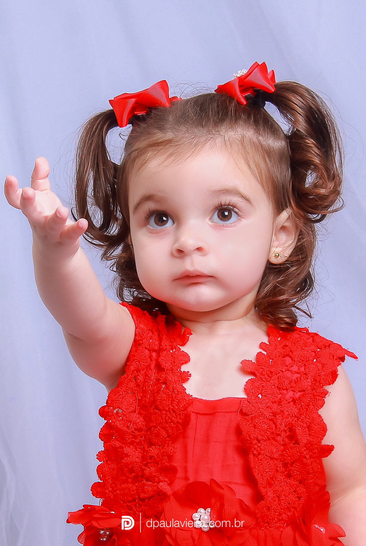 Olá Nayara, tudo bem ?
vimos que tem uma pendência de estúdio conosco desde 23/07/2022.

Suas fotos estão prontas para ser retiradas !
ficou uma diferença de 83,00 para ser acertado.

Quando puder estar dando uma passadinha aqui na loja para retirada e pa