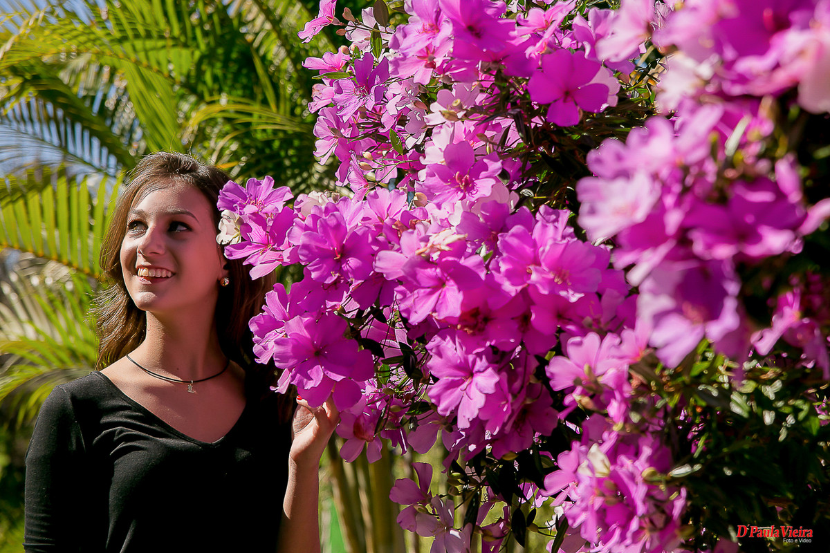 aniversario-flores-foto-video-dpaula vieira-sp-casamento-studio-acompanhamento-ibiuna-sao roque-sorocaba-mairinque-interior-sao paulo-gestante-pre wedding-  acompanhamento-15 anos
